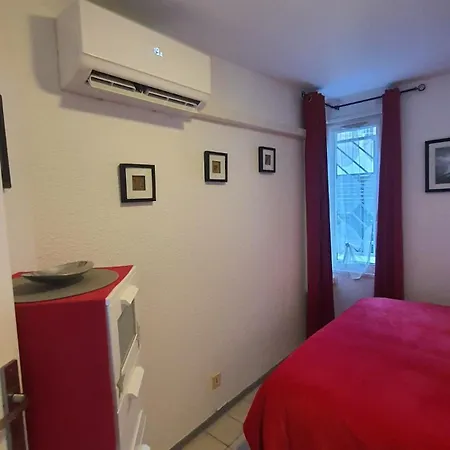 Casa de Férias Joli T2 Climatise 70 Dans Un Ecrin De Verdure 04000 Digne-les-Bains